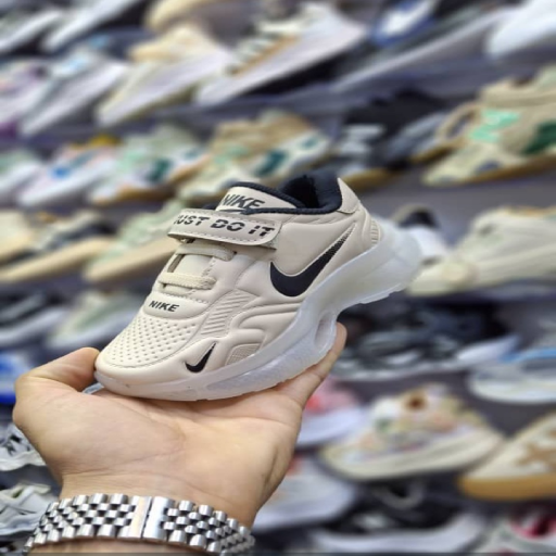 کتونی بچه گانه مدل نایک رنگ کرم