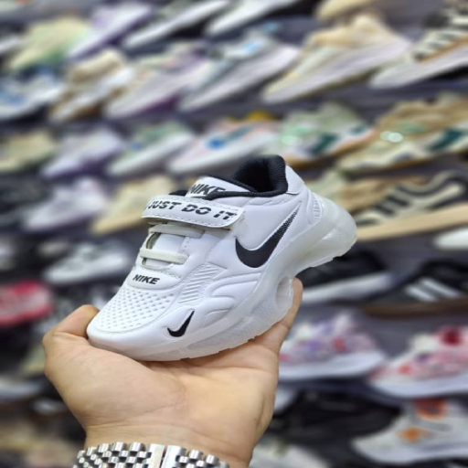 کتونی نایک بچه گانه رنگ سفید